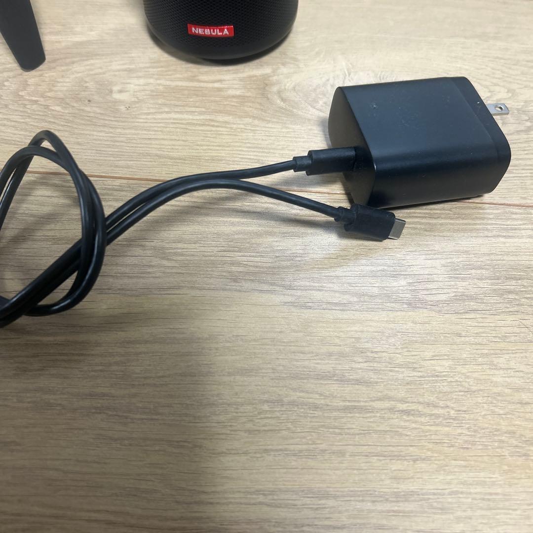 NEBULA プロジェクター 本体 + 三脚