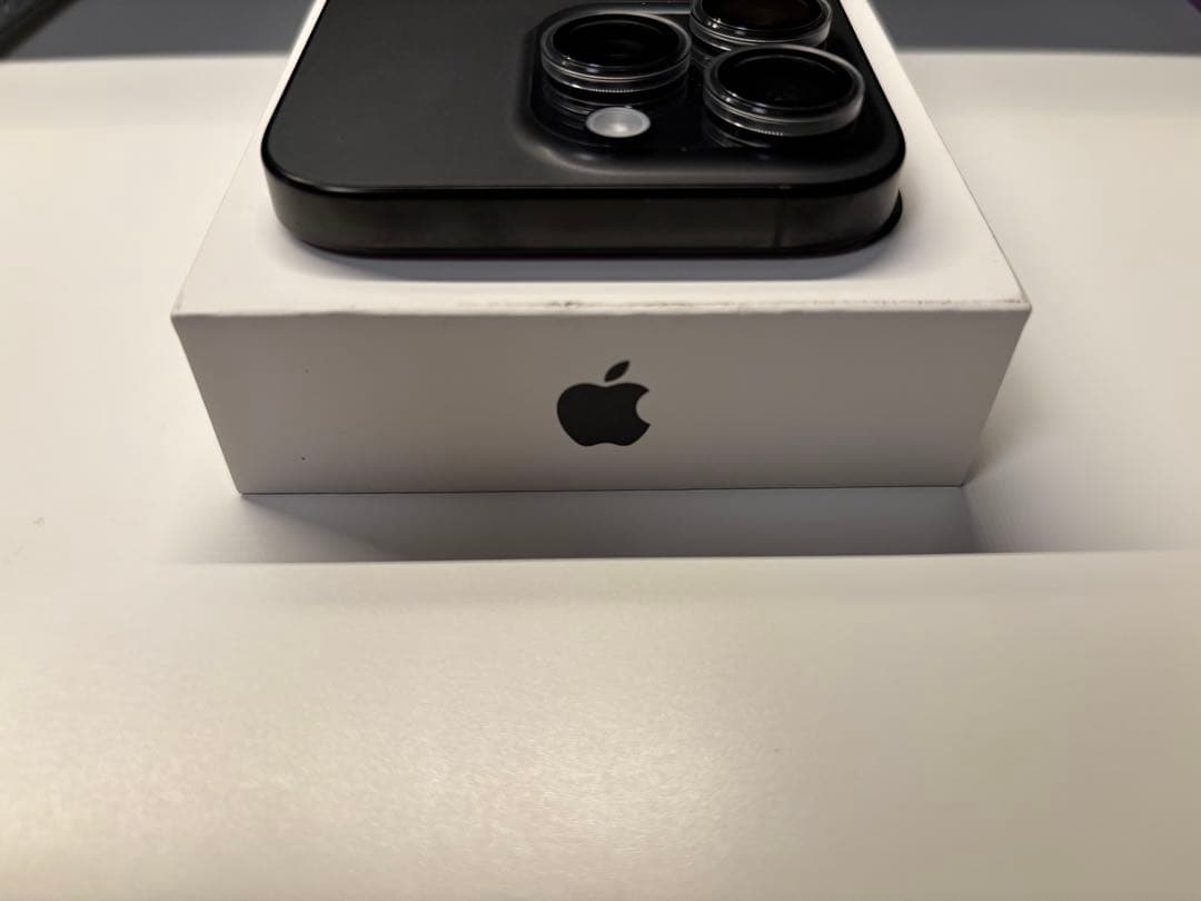 iPhone16 Pro 128GB Black Titanium + おまけ