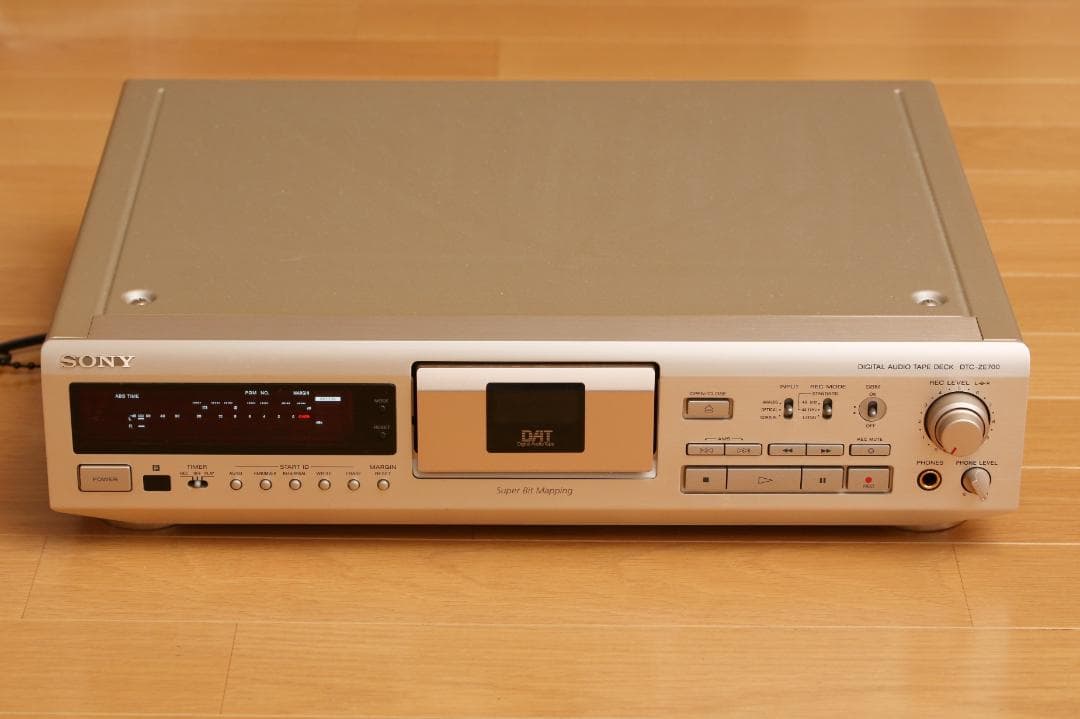 SONY ソニー DATデッキ DTC-ZE700 通電確認のみジャンク品