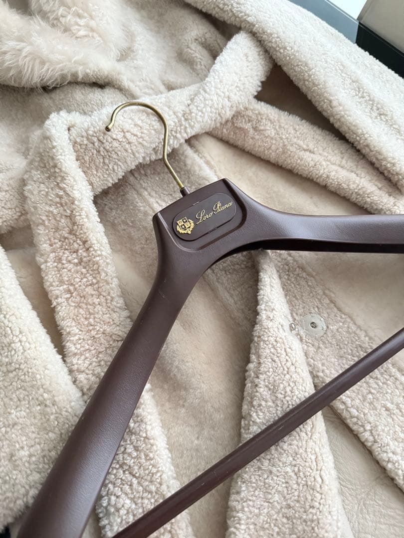 イタリア製　Lisa Conte リサコンテ　ムートン コート