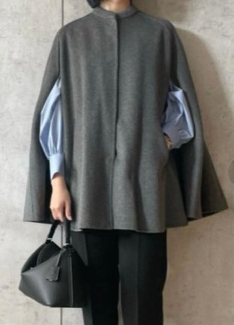 ミラオーウェン　グレー ケープコート