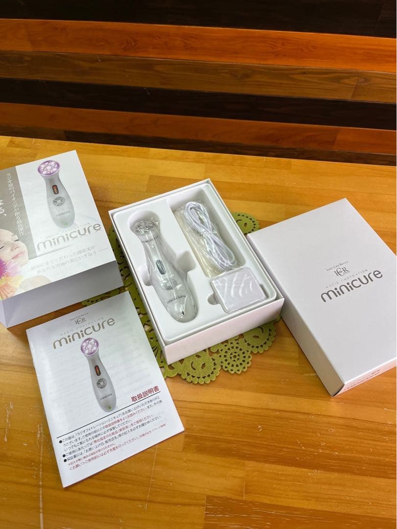 ICRラジオフォトレーションminicureミニキュア美顔器