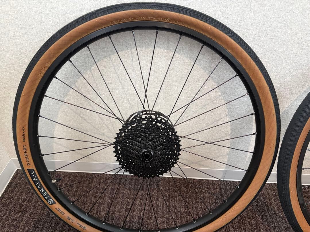 Surly midnight special 完成車付属ホイールセット