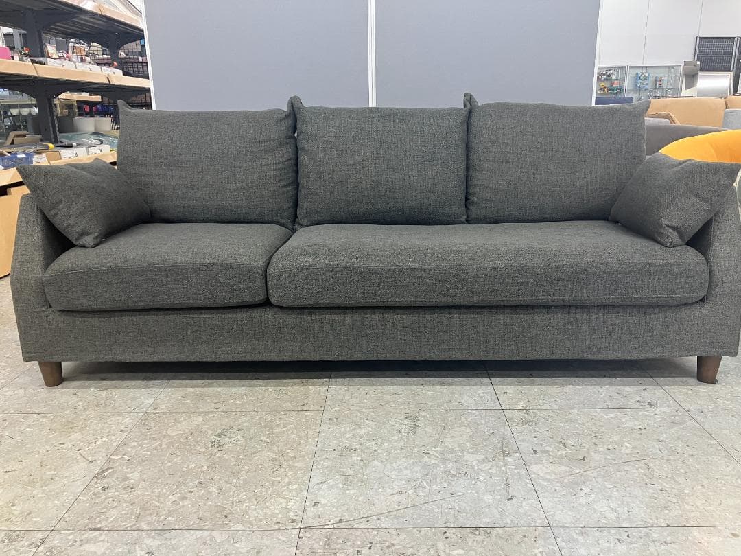 KEYUCA 3人掛けソファ オットマン付き グレー