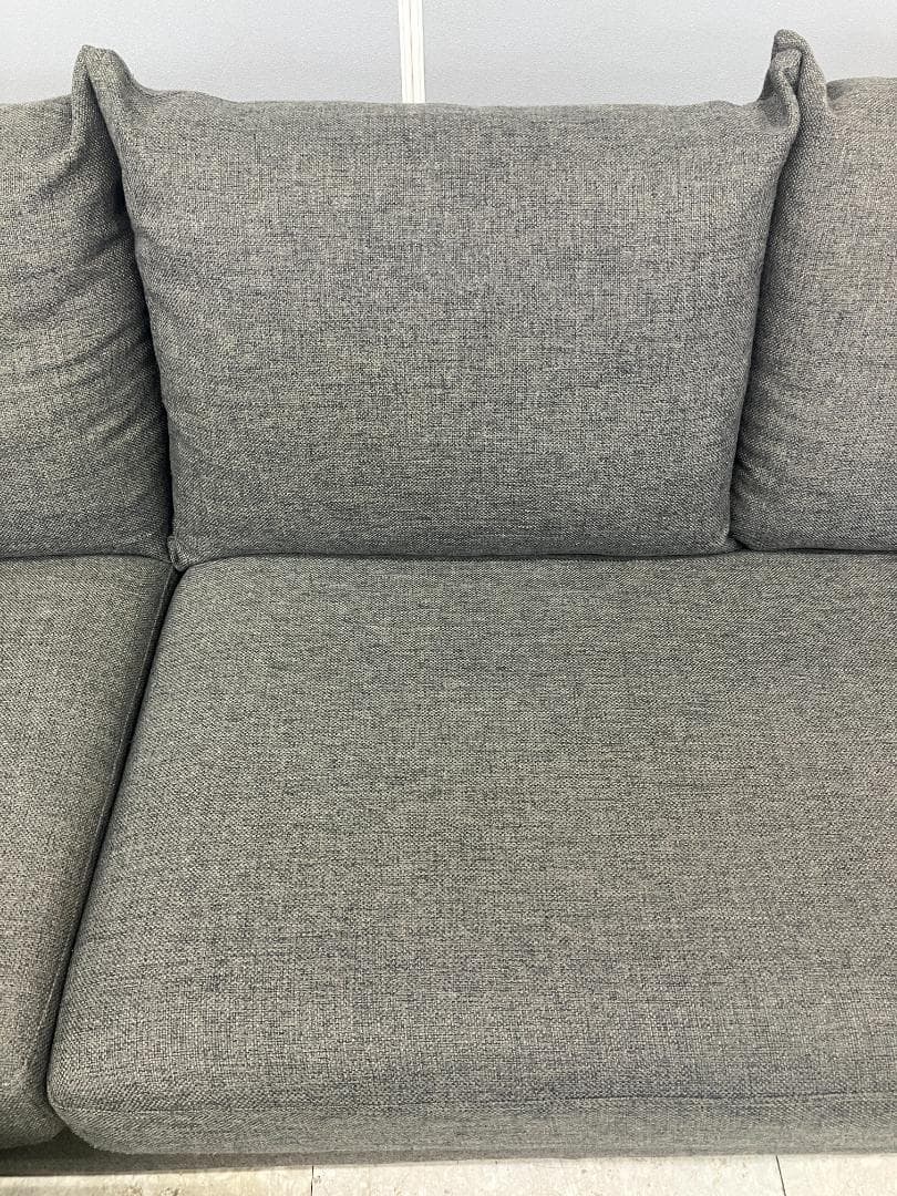 KEYUCA 3人掛けソファ オットマン付き グレー