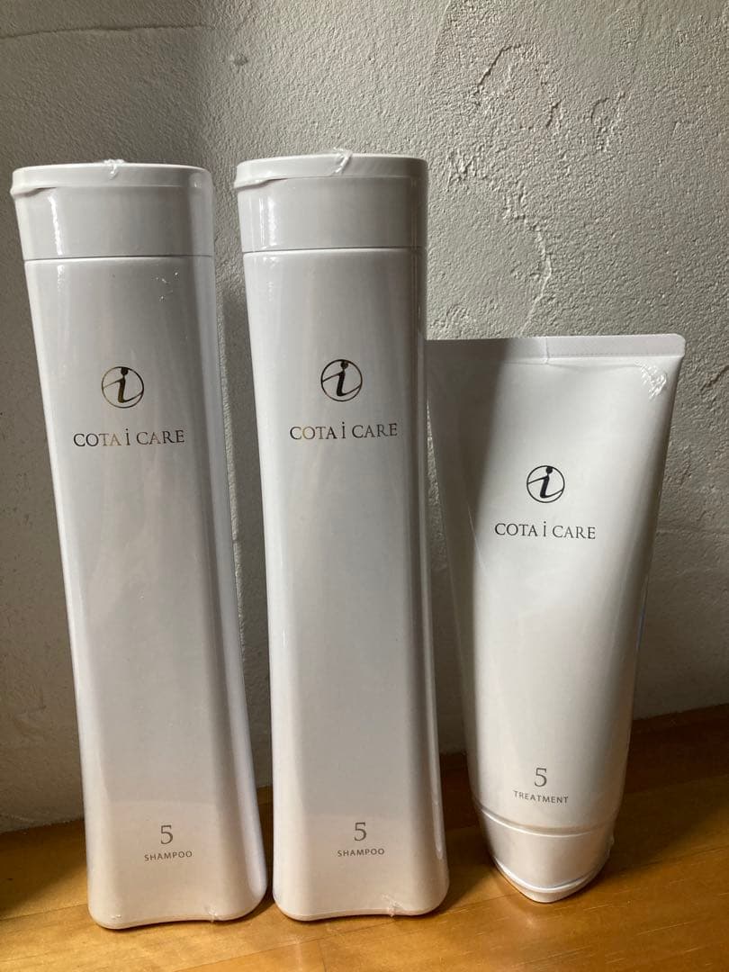 COTA 5シャンプー300ml 2個とトリートメント５200gセット　未使用