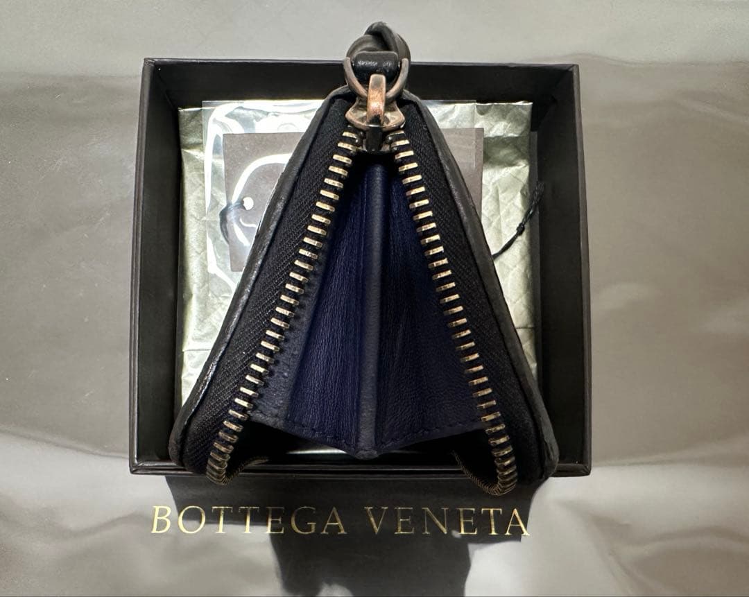 【本体のみ】ボッテガヴェネタ イントレチャートケース/ラム/黒/1️⃣✨✨