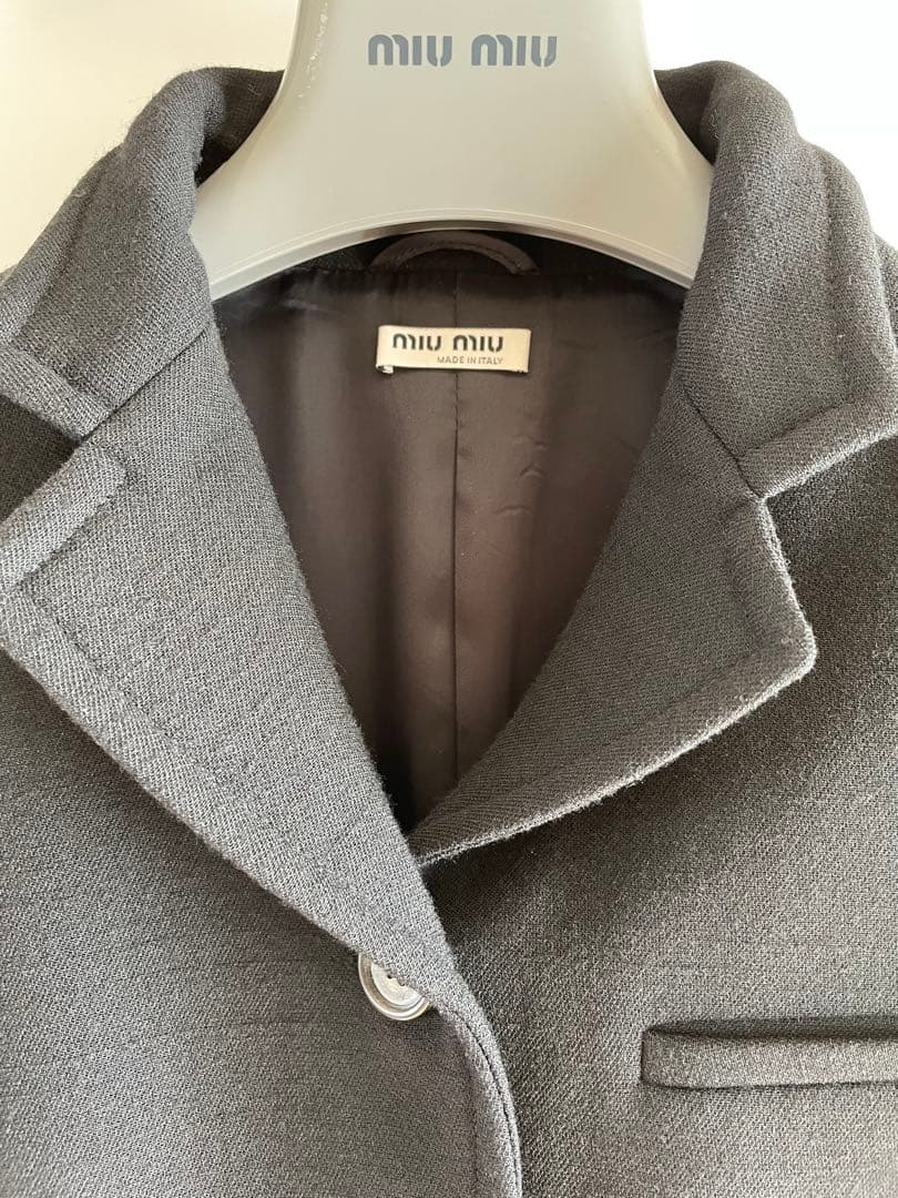 美品 miumiuミュウミュウ テーラードジャケット ブラック