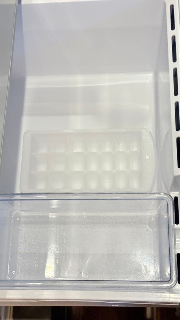 AQUA AQR-27K（S）冷蔵庫　アクア　シルバー 右開き 272L