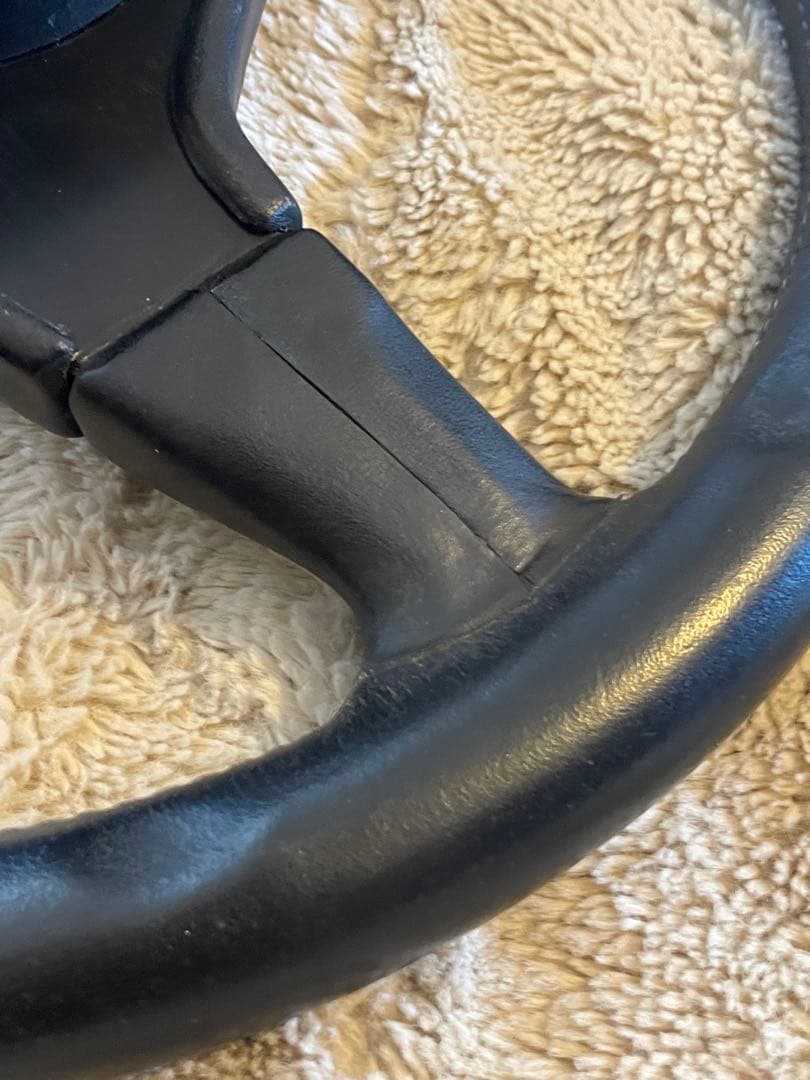 Cobra Momo ステアリングホイール　イタリア製