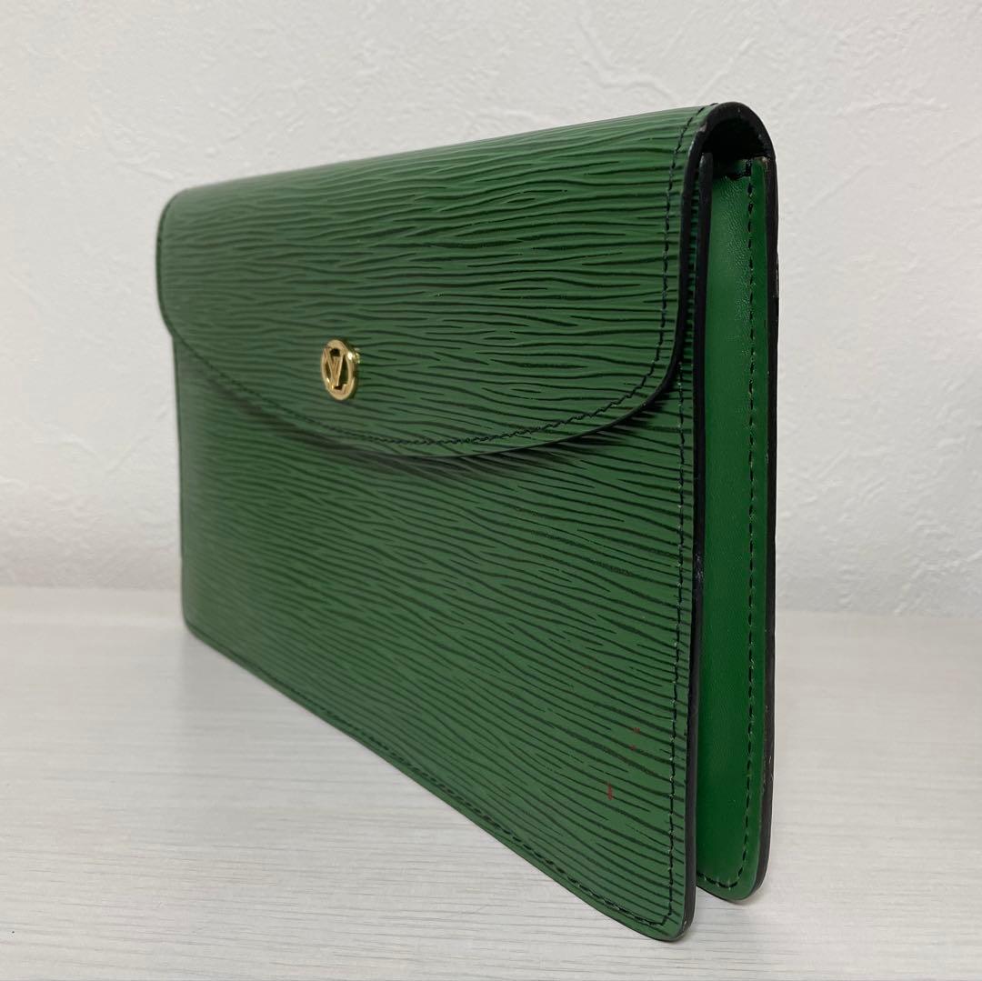 ルイヴィトンエピ　クラッチバック