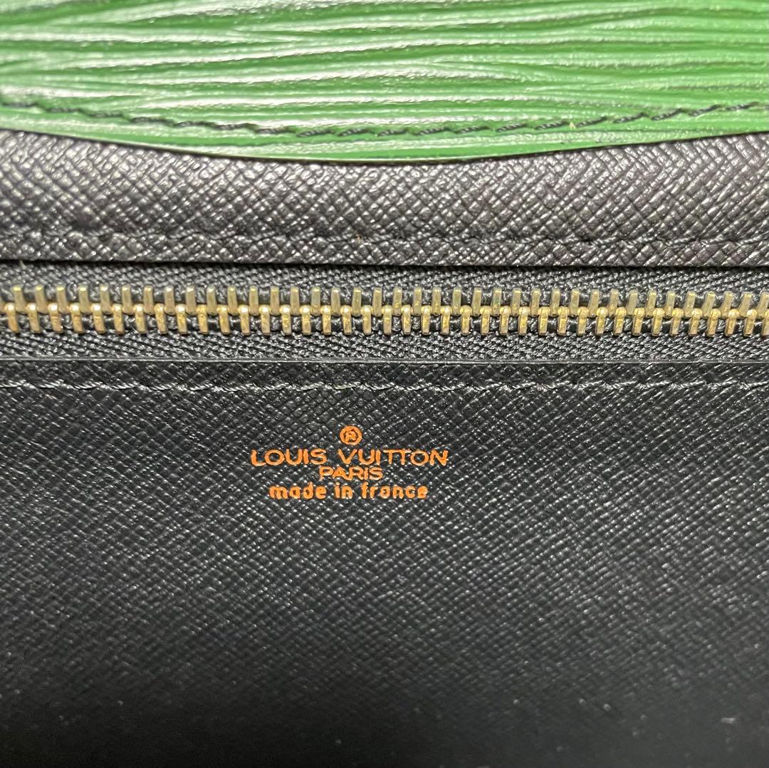 ルイヴィトンエピ　クラッチバック