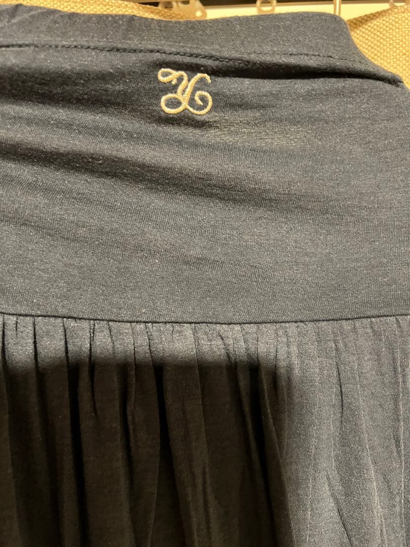 ヨギーサンクチュアリー　ジニーパンツ