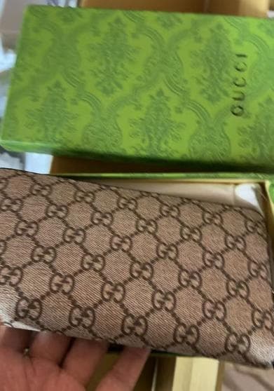 VIP限定 GUCCI グッチ スネークプリント 長財布 ブラウン