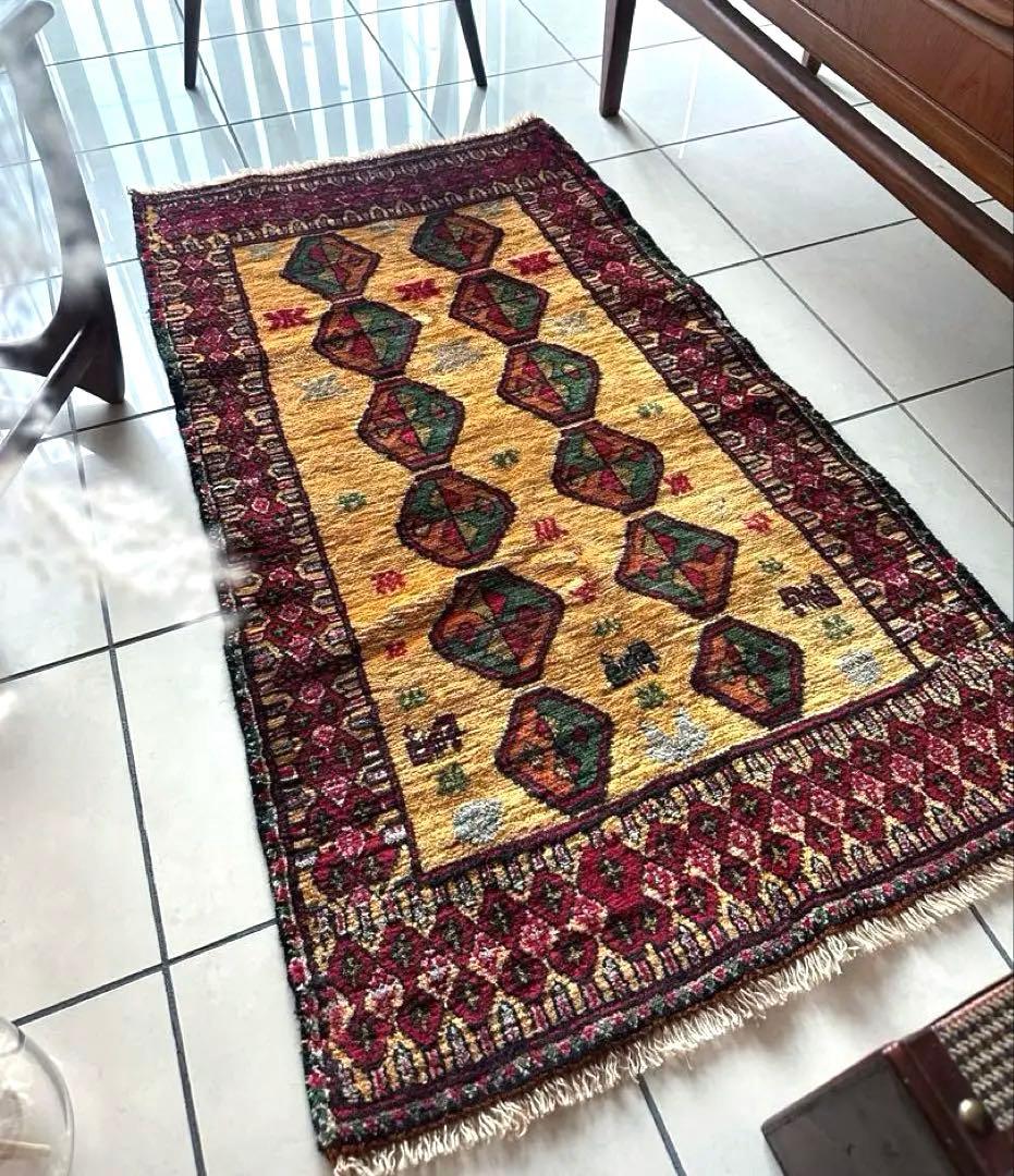 126×74 ヴィンテージラグ　手織ラグ　トライバルラグ