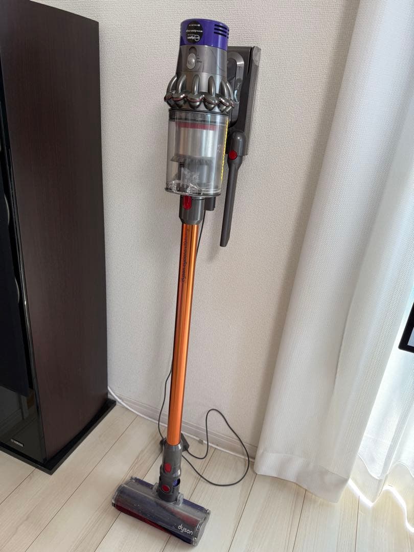 Dyson cyclone v10fluffy 掃除機