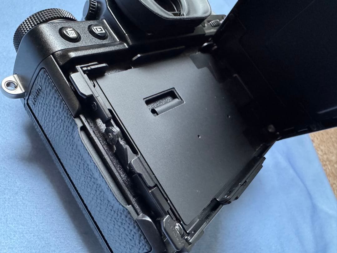 【美品】X-T3 FUJIFILM ボディ、純正バッテリー2個付き