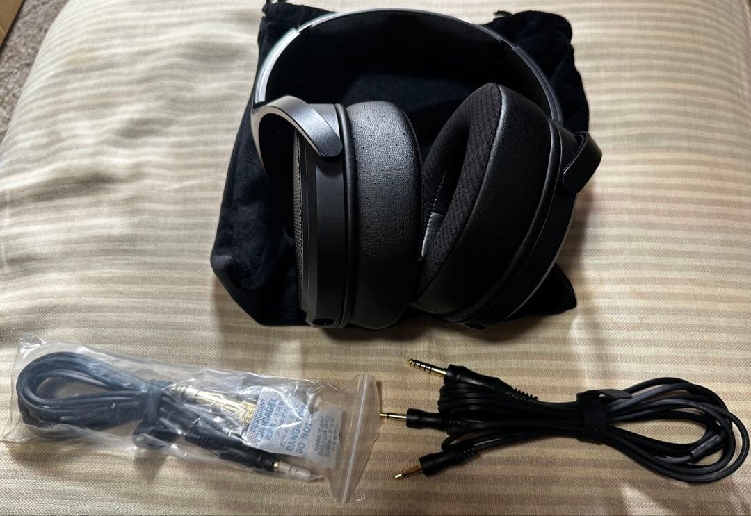 ヘッドホン FIIO JT7 Black [FIO-JT7-B]