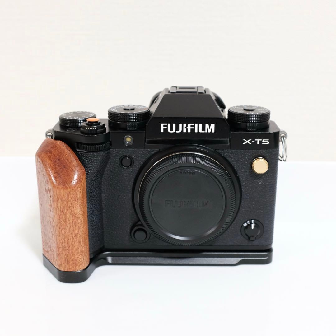 富士フイルム FUJIFILM X-T5 多言語モデル / グリップ付き