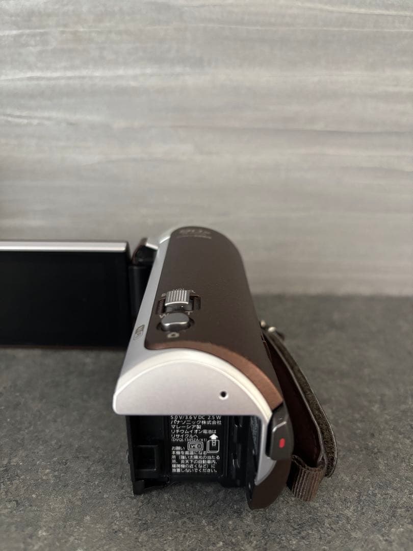 すく発送　極美品Panasonic HC-W590M ビデオカメラ