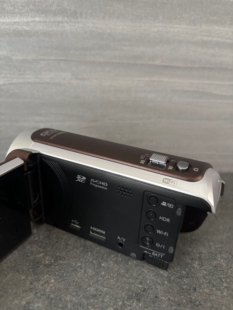 すく発送　極美品Panasonic HC-W590M ビデオカメラ