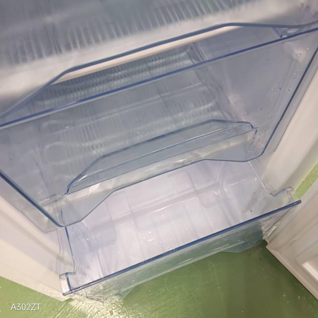 R28 冷凍庫　右開き　60L 美品　大人気モデル　保証込み