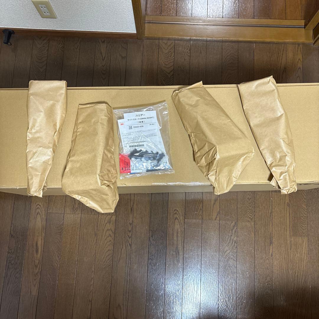 最終値下げ、撤収予定 ハリアー　モデリスタサイドスカート左右セット 美品