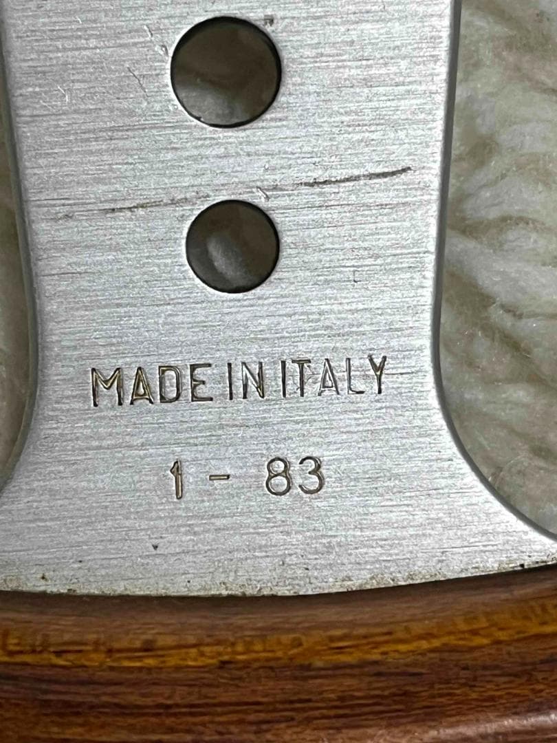 【西暦2000年以前モノ】MOMO　ウッドステアリング　Daytona