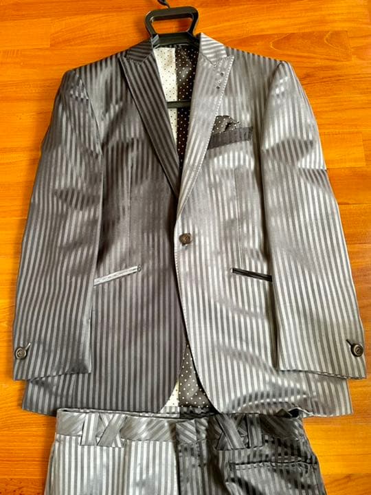 ★最高級生地使用の オーダーメイドスーツ！3N