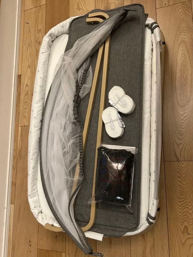 【美品】HZDMJ ベビーベッド グレー ゆりかご機能あり ※日本製マット付き