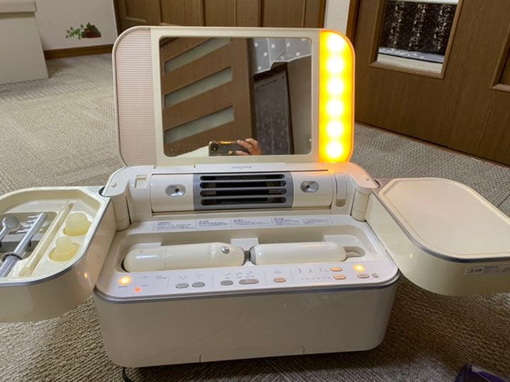 サキナ　ビジュー