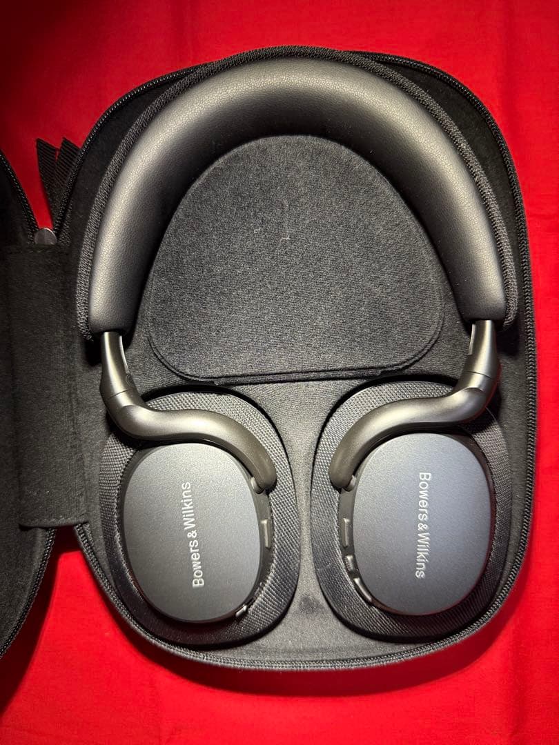 Bowers & Wilkins Px7 S3ワイヤレスヘッドホン 本体とケース