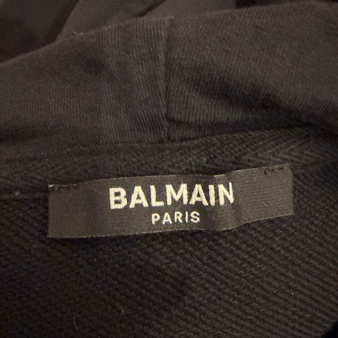 BALMAINパーカー