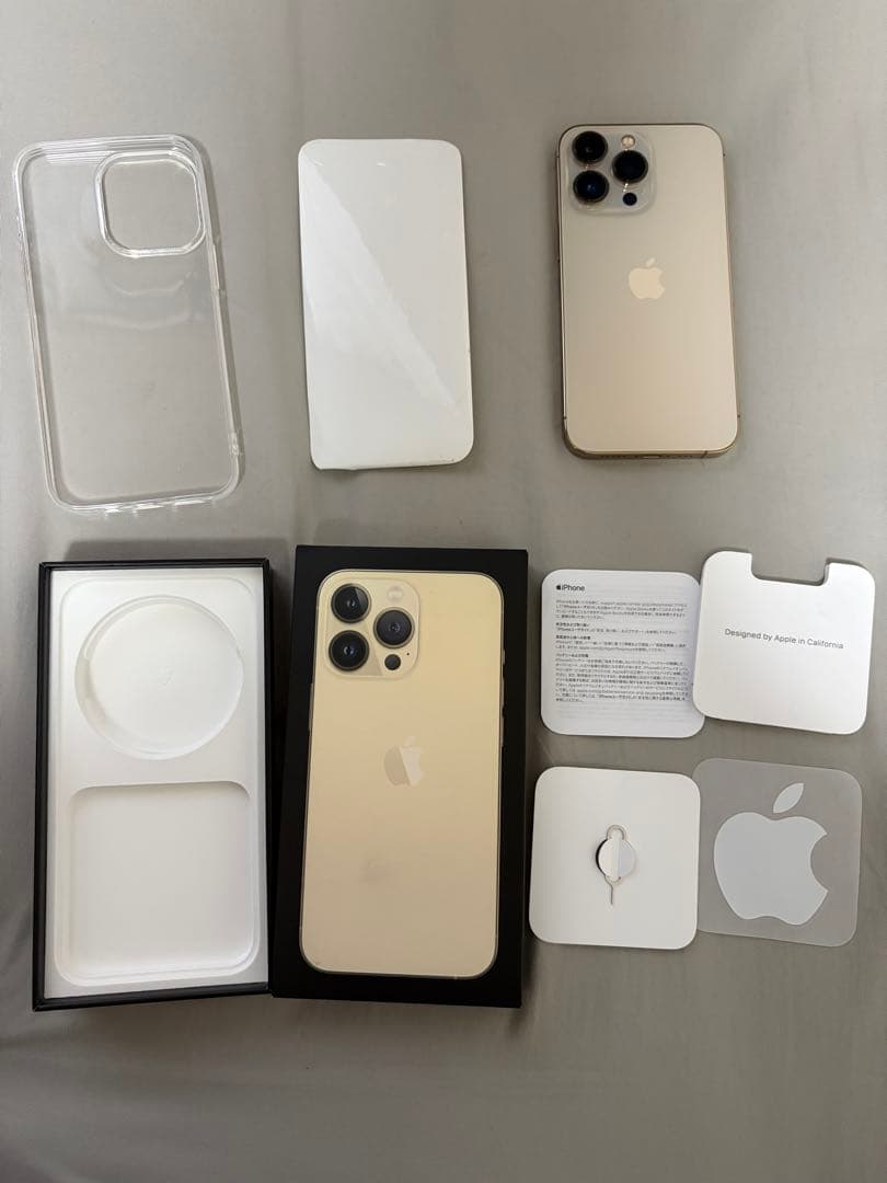 Apple iPhone 13 Pro ケース及びフィルム付