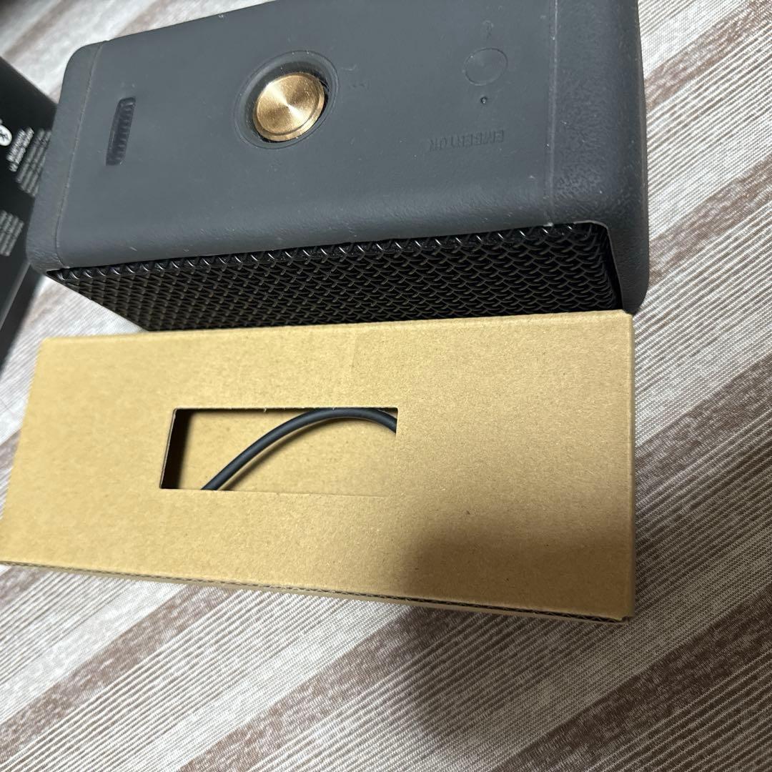 マーシャル　エンバートン