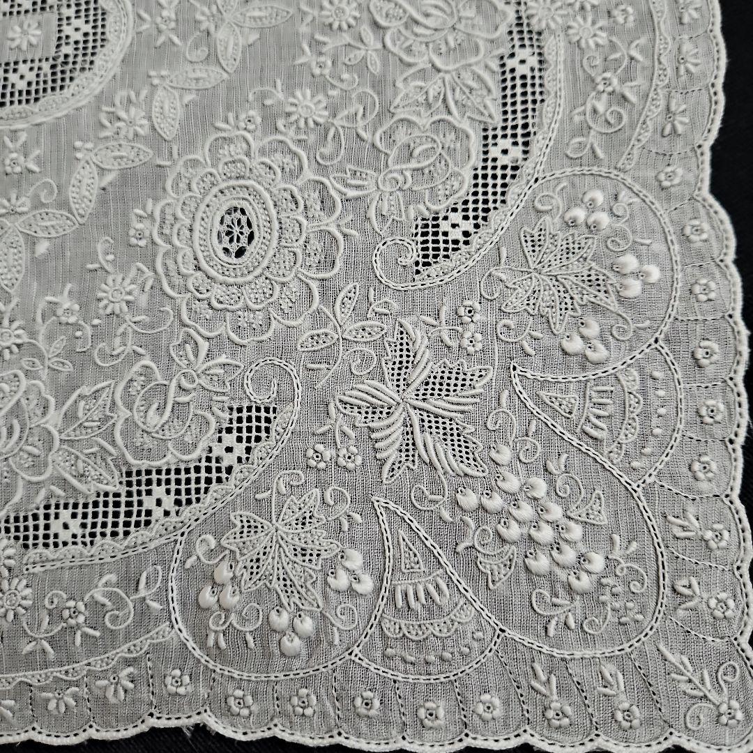 スワトウ ハンカチ 手刺繍 葡萄 R4