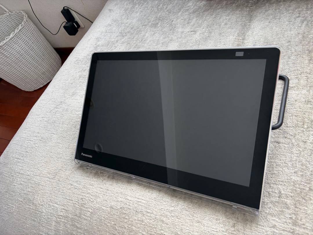 【極美品】パナソニック 15V型 プライベート・ビエラ UN-15L11-K