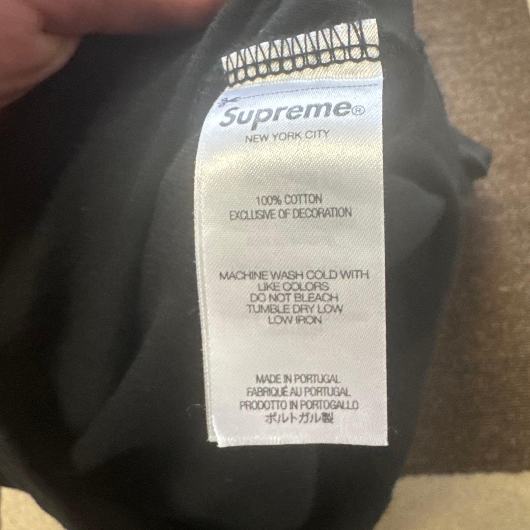supremeスモールロゴmサイズ
