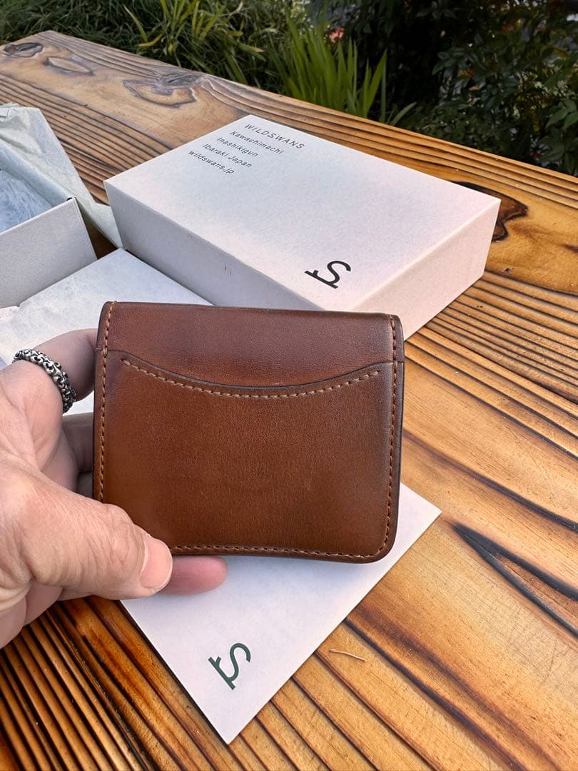 ワイルドスワンズ パーム フルグレインブライドルレザー