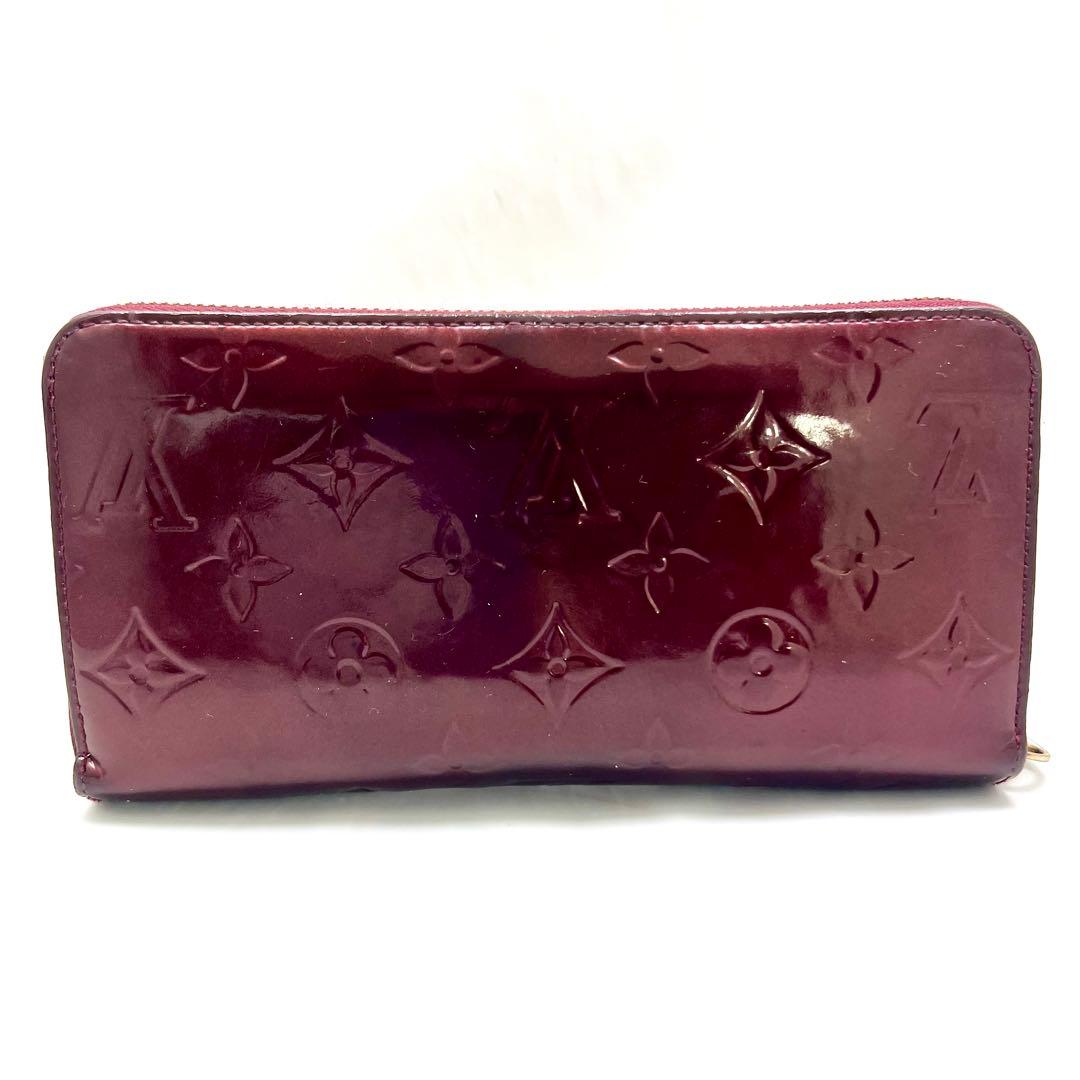 ルイヴィトン ヴェルニ ワイン ジッピーウォレット モノグラム M93575