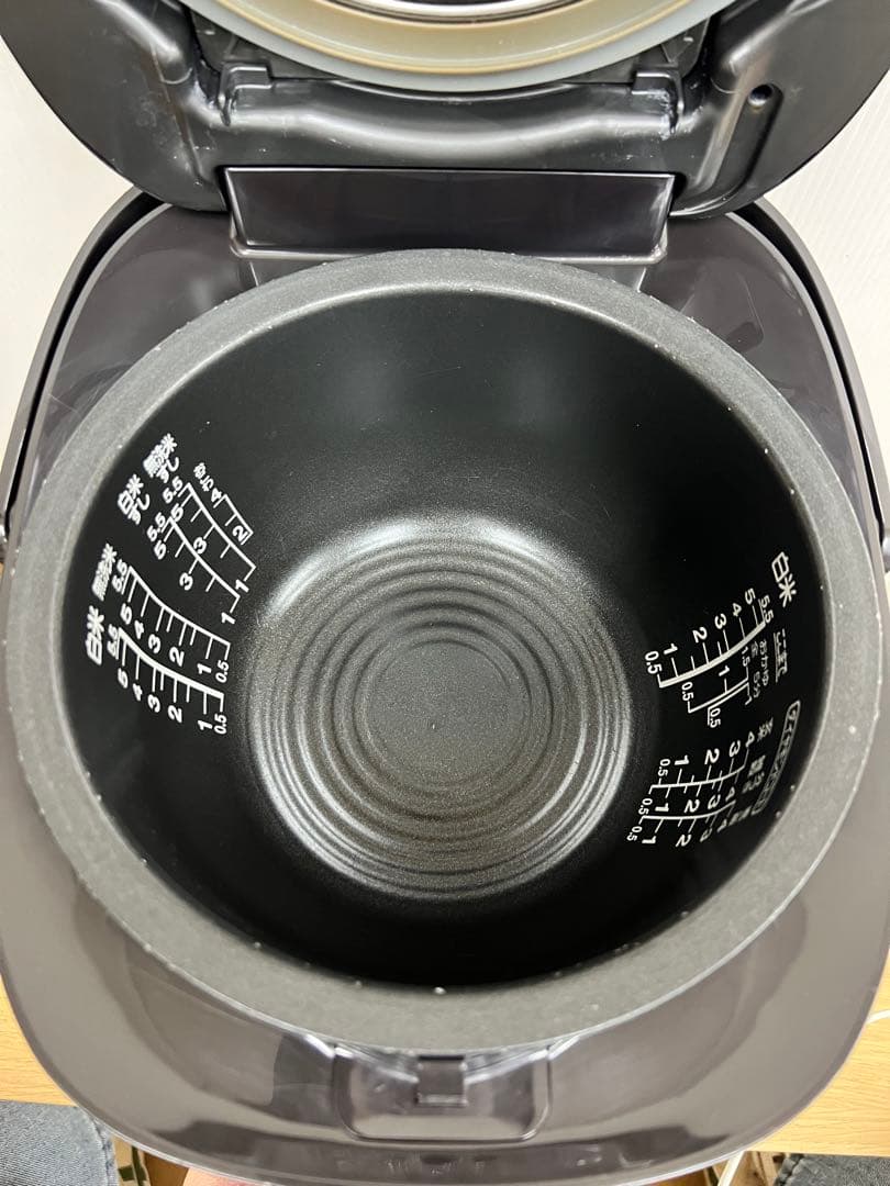 TOSHIBA 東芝 真空IHジャー炊飯器 RC-10VRP 2020年製