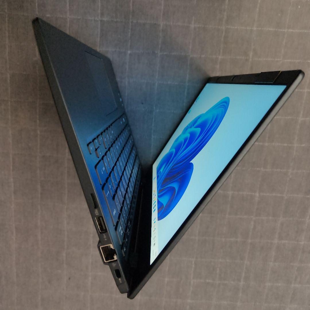 美品 Dynabook 超軽量 驚速 13世代i5 16GB 新品1TB 19