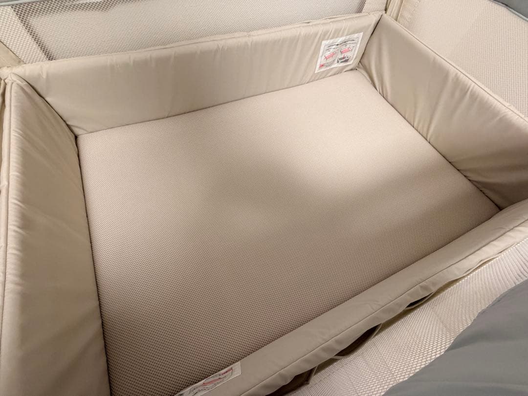 【未使用美品】アップリカ　ココネルエアーAB（ホワイトグレー）