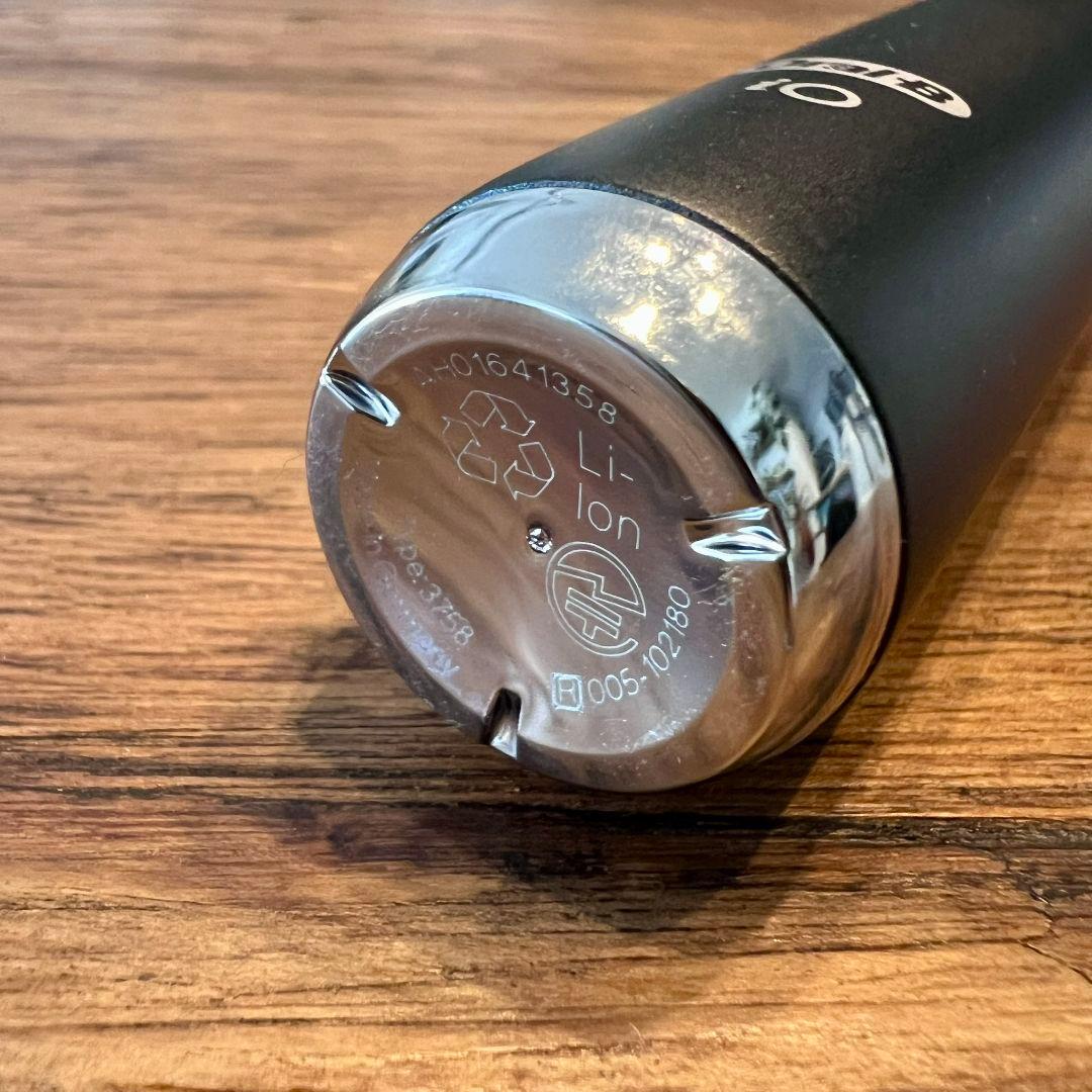 BRAUN オーラルb iO 電動歯ブラシ　type3758 【本体のみ】