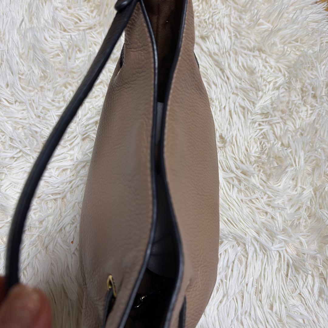 COACHアンディクロスボディバッグ