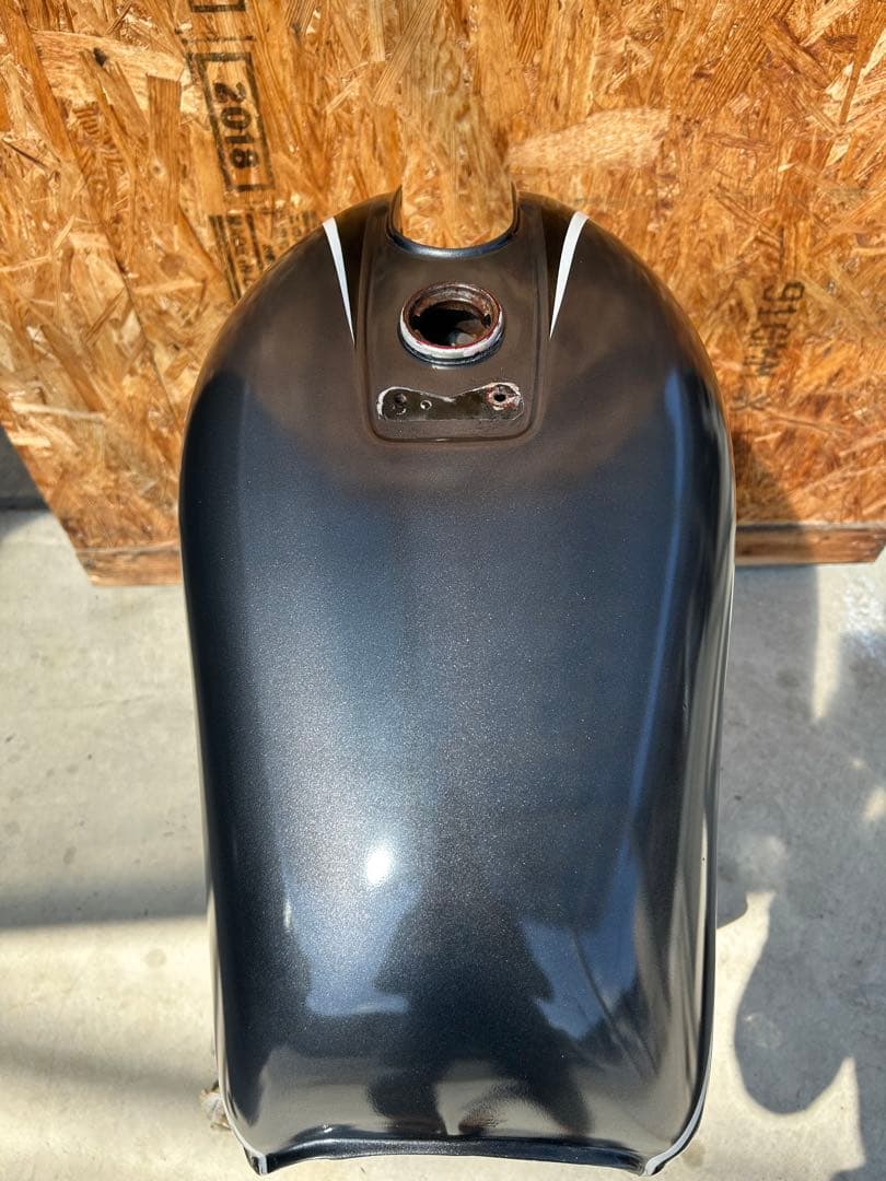 SUZUKI ブラックタンクとサイドパネルセット