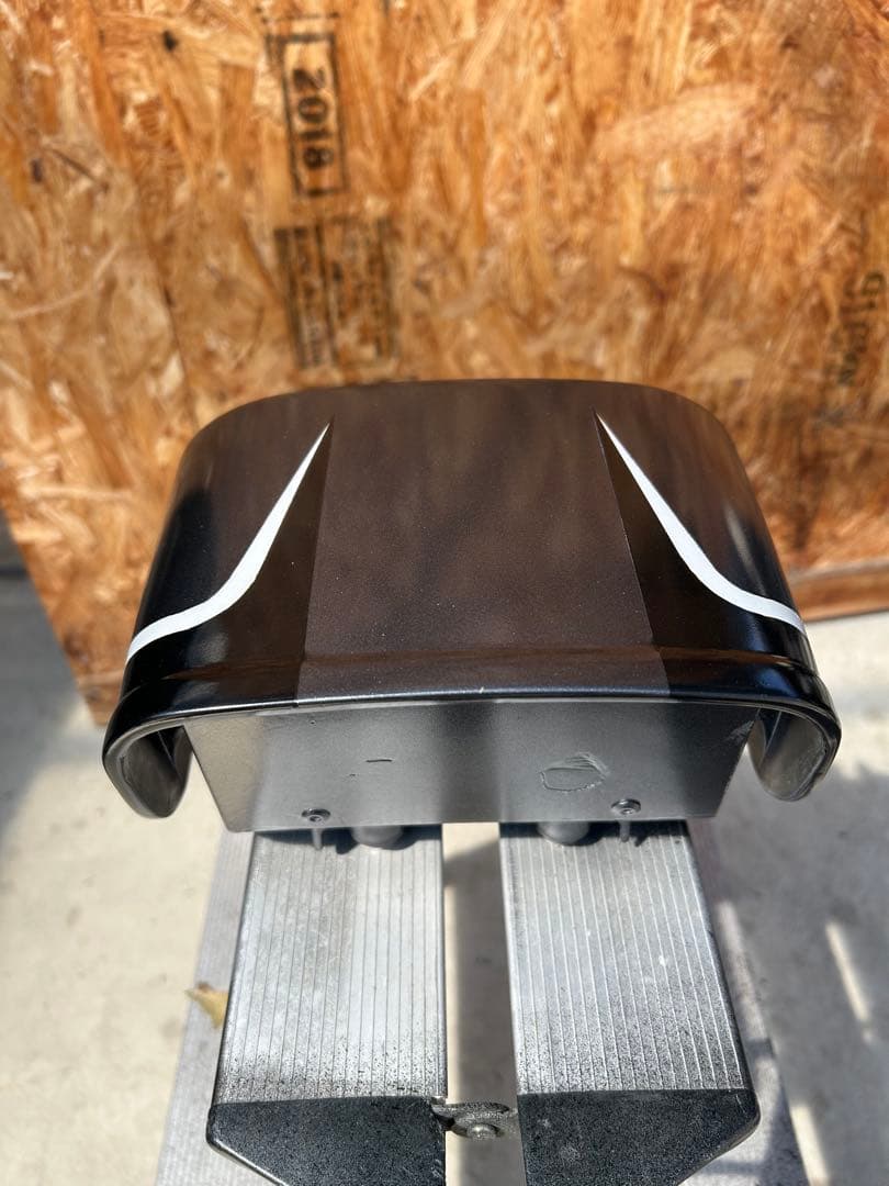 SUZUKI ブラックタンクとサイドパネルセット