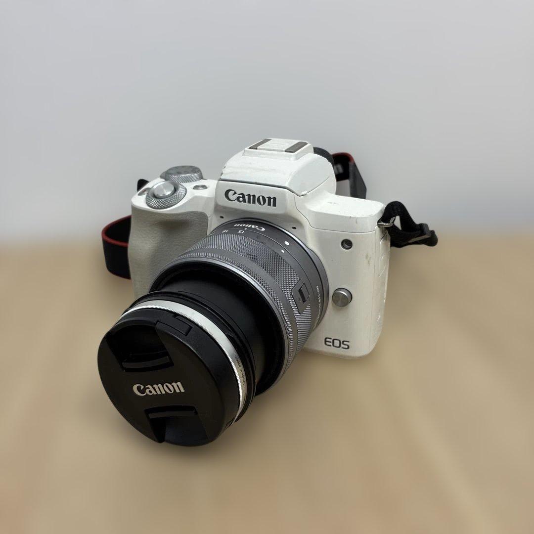 動作未確認　Canon EOS M ホワイト ミラーレスカメラ