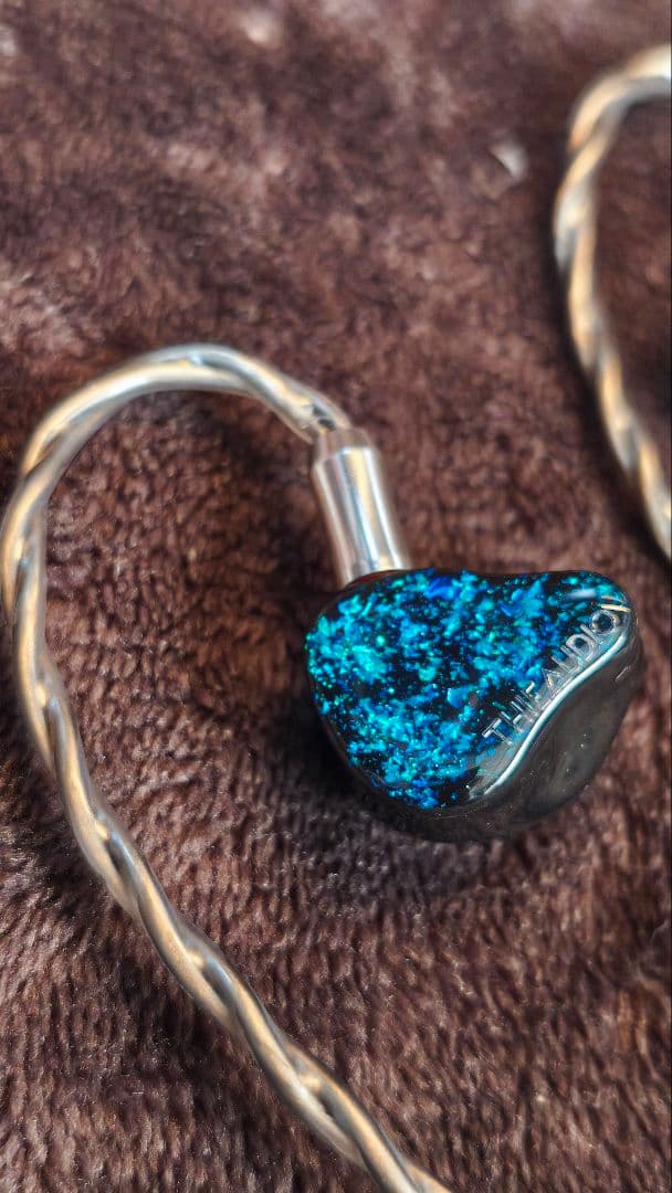 値下げ美品 THIEAUDIO HYPE4 有線イヤホン ハイブリッド型