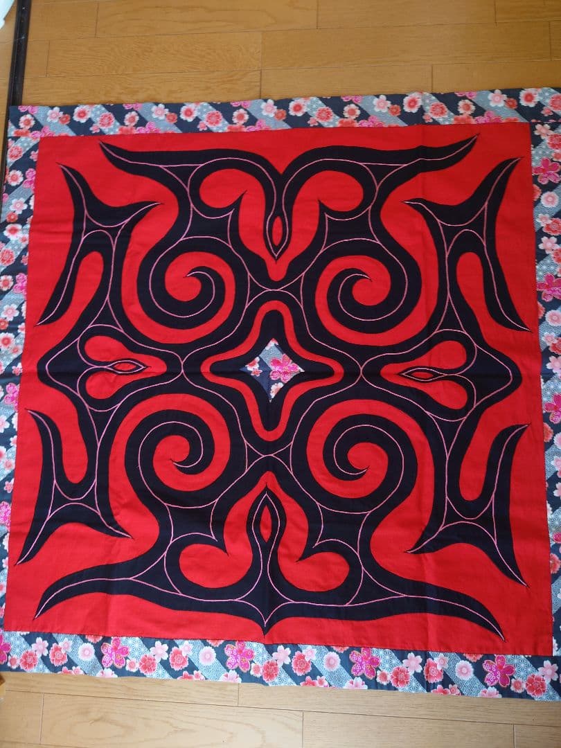 ハンドメイド アイヌ文様刺繍 タペストリー